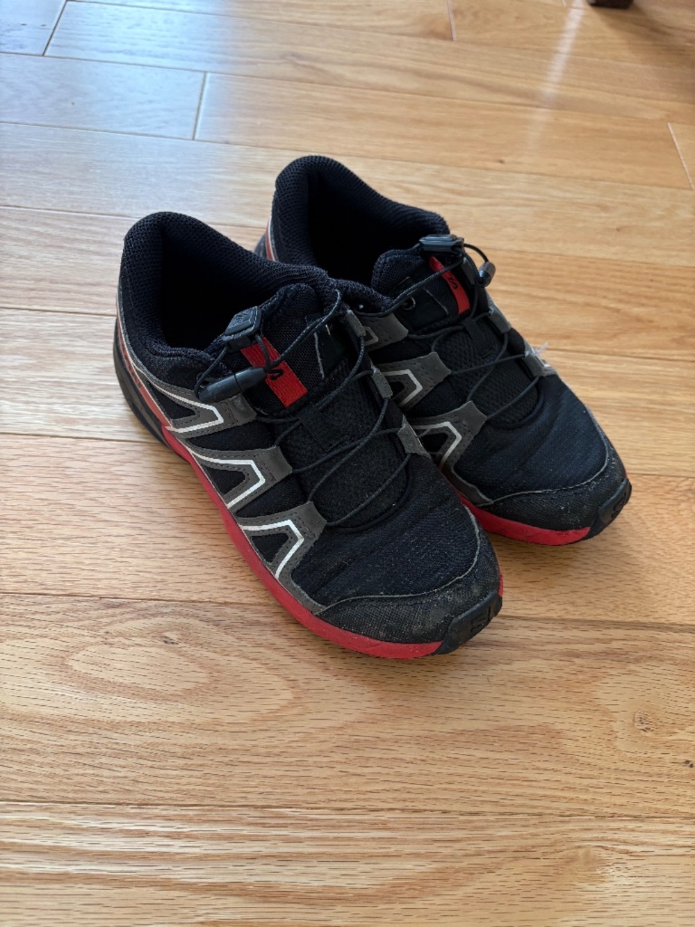 Kids Salomon Speedcross sneaker size 2